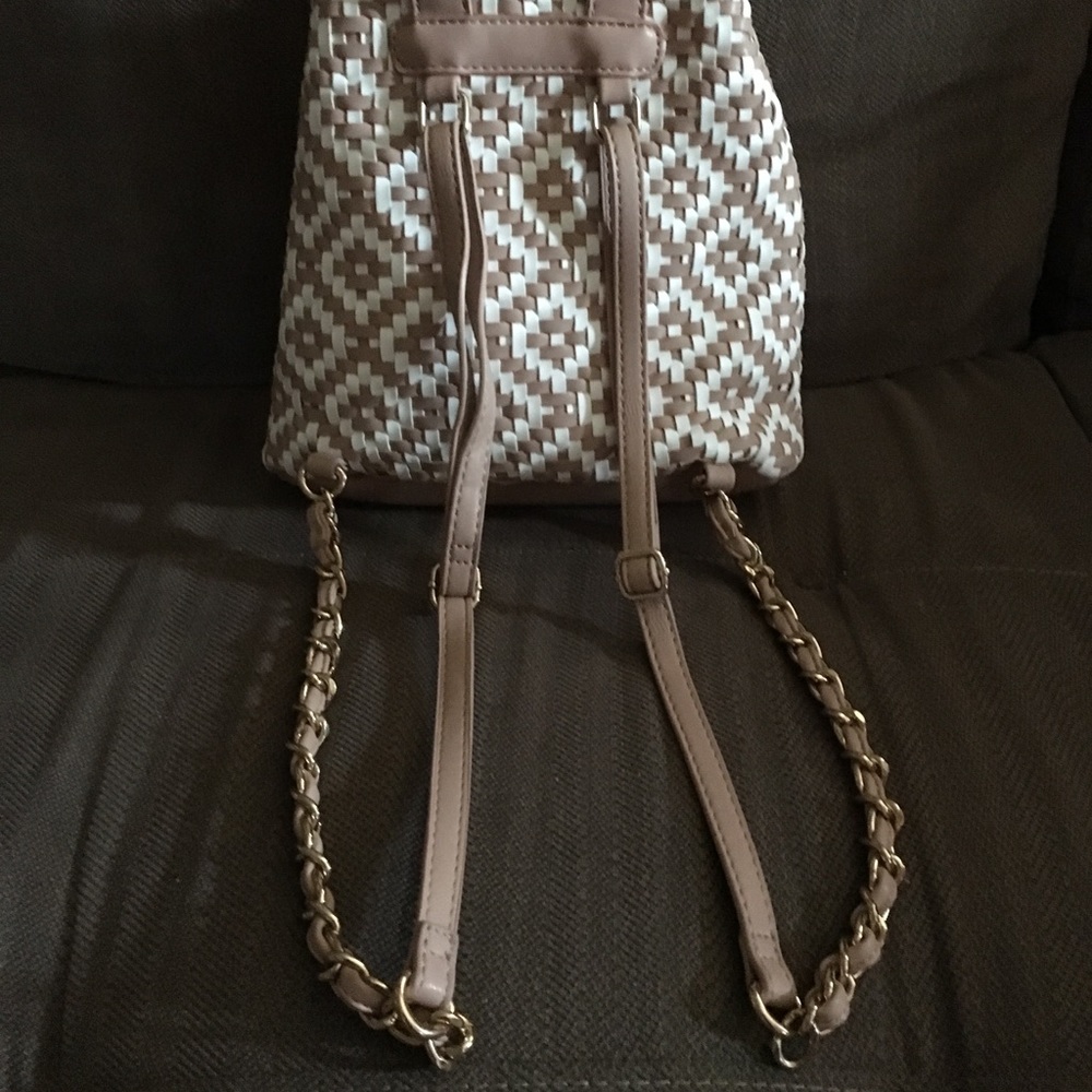 Adorable Backpack - Picture 3 of 4